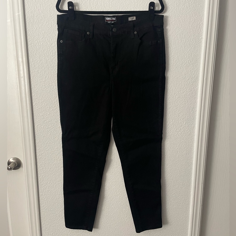 🌟5/$15🌟Kirkland Black Skinny Jeans